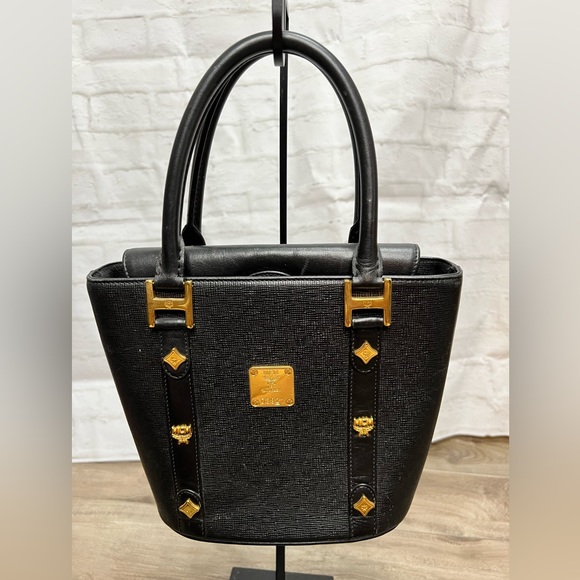 MCM Mini Bucket - Picture 2 of 9